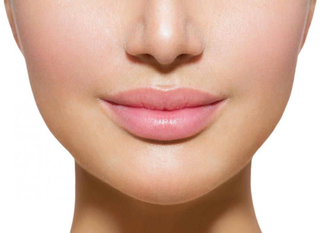 Lipgloss richtig anwenden, um die Lippen zum Strahlen zu bringen