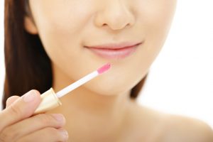 Lipgloss auftragen leicht gemacht